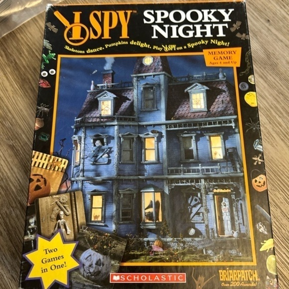 SPOOKY  NIGHT memory card game from Scholastic. Age 4+. 2 games in 1. Like new. - Picture 4 of 5